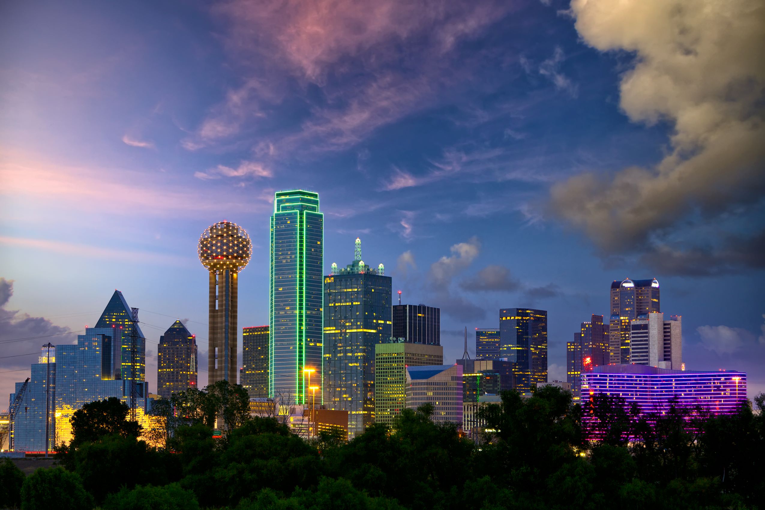 Photo of Dallas skyline at dusk